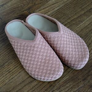 Rothy's Textured Pink Women's Slippers